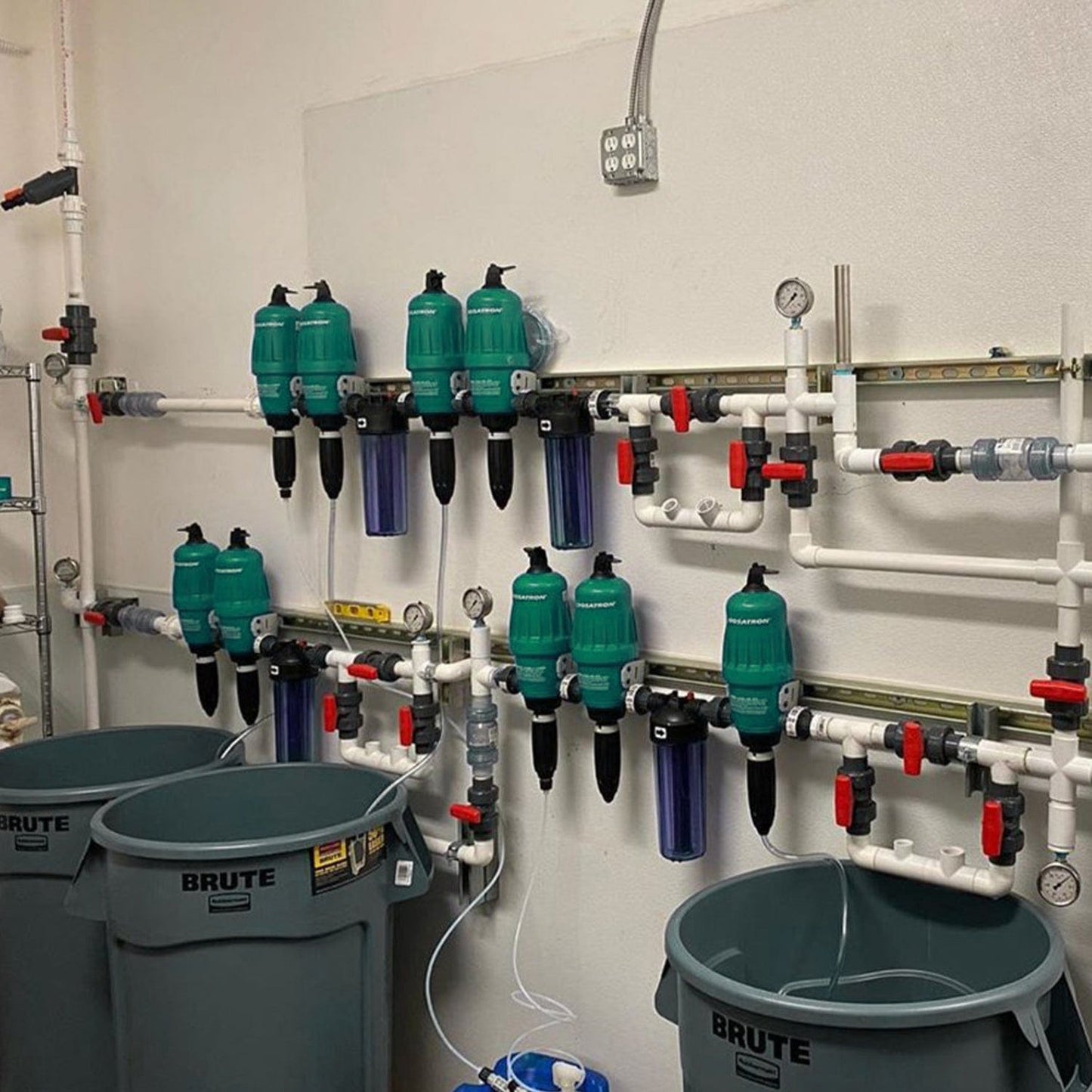 Dosatron Nutrient Delivery System (NDS) - London Grow